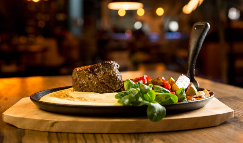 dining-experience-restaurant-2